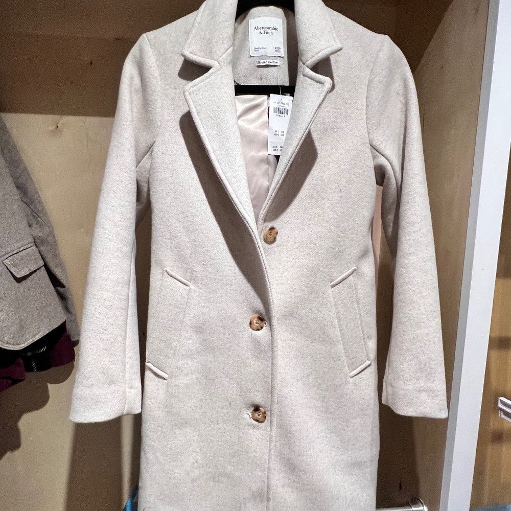 A&F Dad Coat. Brand new NWT